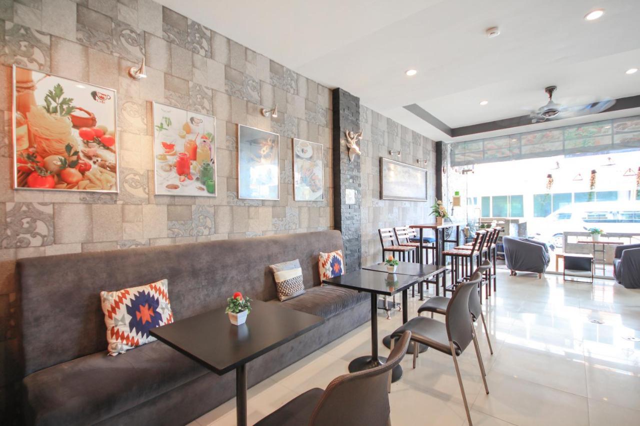 Oyo 75321 Gemma Patong Hotel Phuket Exterior photo